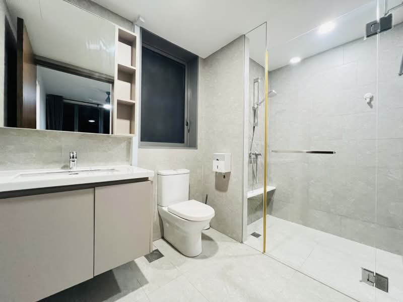 The Visionaire, 184 Canberra Drive, 4 Bedrooms, 1,141 sqft, Executive Condominium For Rent, by Wanni Chan 陈寀颖, 500215438 - Bathroom - PropertyGuru.com.sg