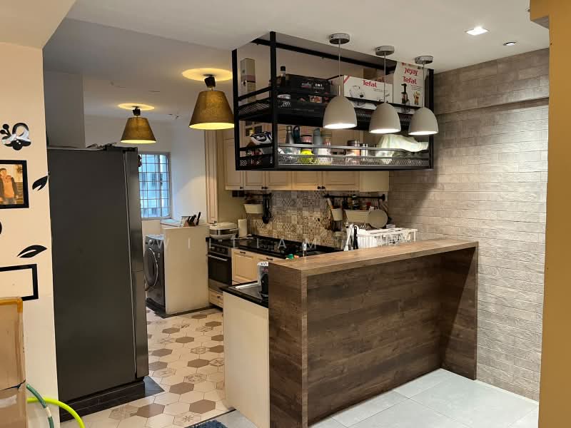 408 Hougang Avenue 10, 408 Hougang Avenue 10, 3 Bedrooms, 1,302 sqft, HDB Flat For Sale, by William Wu, 500215440 - Kitchen - PropertyGuru.com.sg