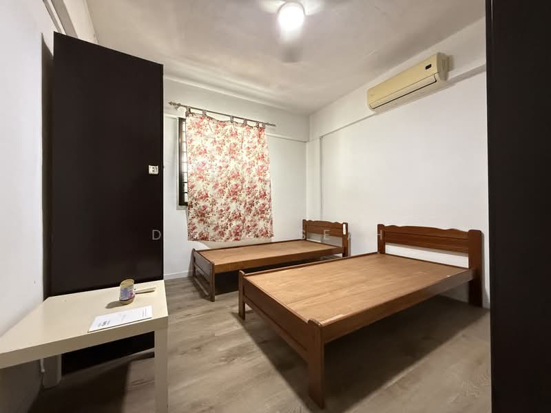 509 Ang Mo Kio Avenue 8, 509 Ang Mo Kio Avenue 8, Room Rental, 200 sqft, HDB Flat For Rent, by David Seah, 500215444 - Bedroom - PropertyGuru.com.sg