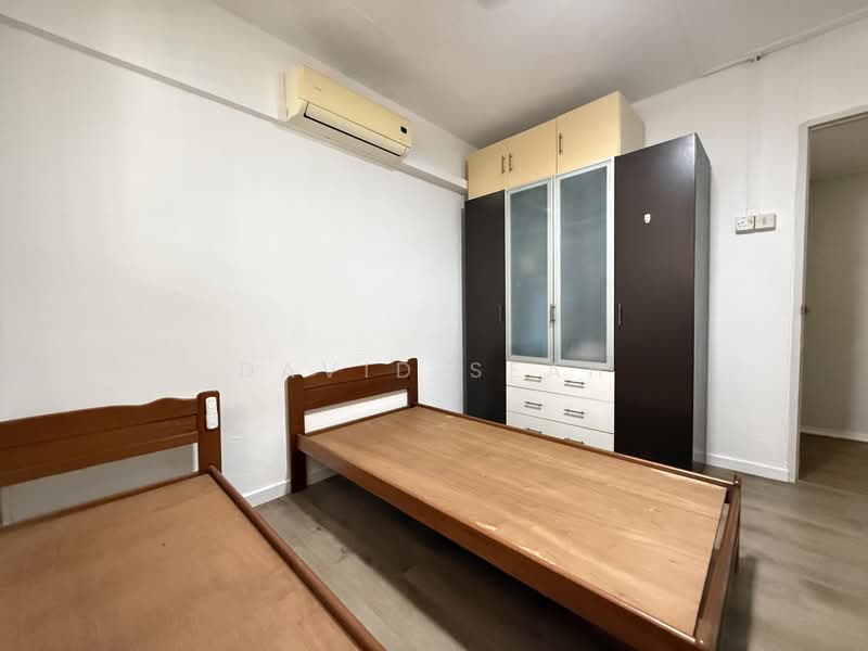 509 Ang Mo Kio Avenue 8, 509 Ang Mo Kio Avenue 8, Room Rental, 200 sqft, HDB Flat For Rent, by David Seah, 500215444 - Bedroom - PropertyGuru.com.sg