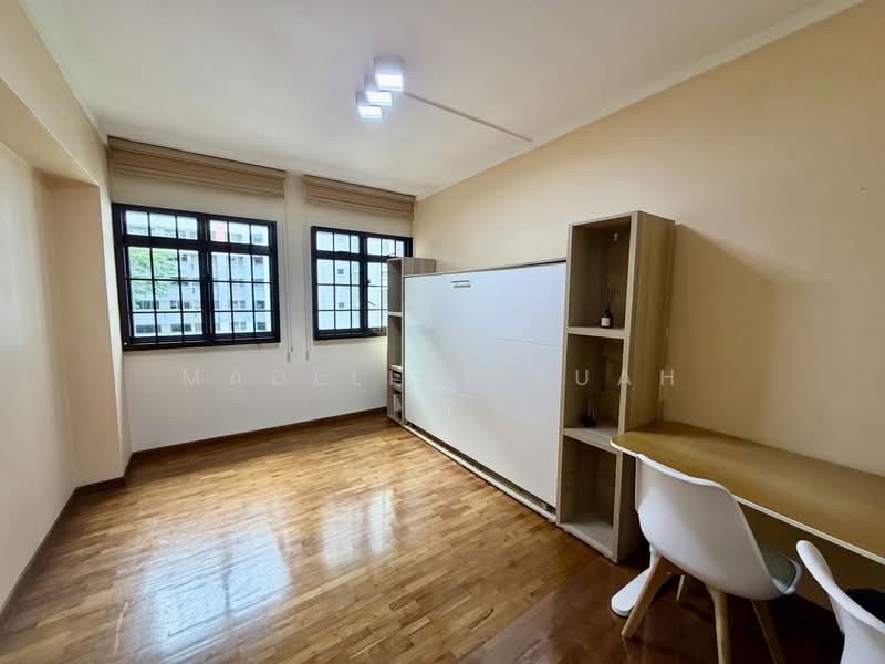 955 Hougang Avenue 9, 955 Hougang Avenue 9, 3 Bedrooms, 1,249 sqft, HDB Flat For Sale, by Madeline Kuah, 500215454 - Study - PropertyGuru.com.sg