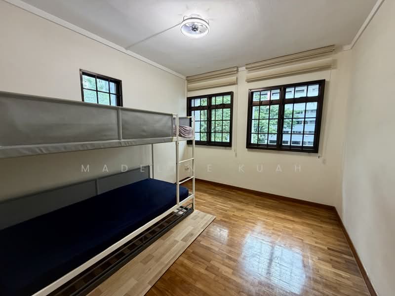 955 Hougang Avenue 9, 955 Hougang Avenue 9, 3 Bedrooms, 1,249 sqft, HDB Flat For Sale, by Madeline Kuah, 500215454 - Bedroom - PropertyGuru.com.sg