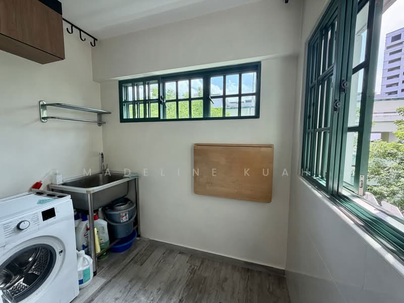 955 Hougang Avenue 9, 955 Hougang Avenue 9, 3 Bedrooms, 1,249 sqft, HDB Flat For Sale, by Madeline Kuah, 500215454 - Interior - PropertyGuru.com.sg