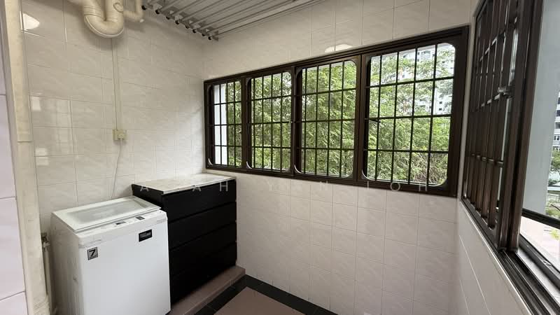 144 Rivervale Drive, 144 Rivervale Drive, 3 Bedrooms, 1,076 sqft, HDB Flat For Rent, by Sarah Yan Loh, 500215457 - Service Yard - PropertyGuru.com.sg