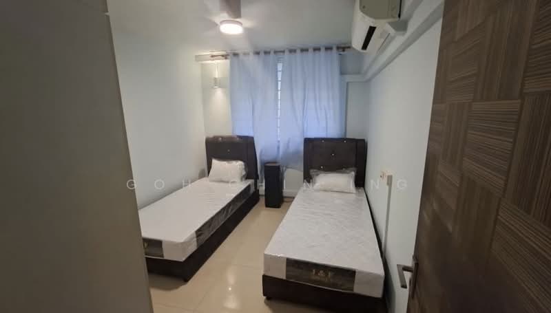 729 Yishun Street 71, 729 Yishun Street 71, Room Rental, 200 sqft, HDB Flat For Rent, by Goh Chin Ing, 500215472 - Bedroom - PropertyGuru.com.sg