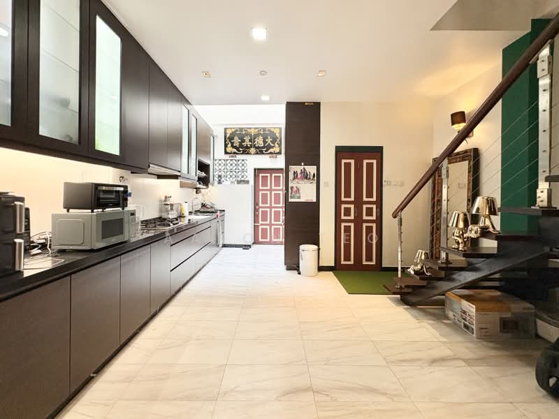 4 Spottiswoode Park Road, Spottiswoode Park Road, 2 Bedrooms, 2,000 sqft, Shophouse For Sale, by Aaron Teo, 500215476 - Kitchen - PropertyGuru.com.sg