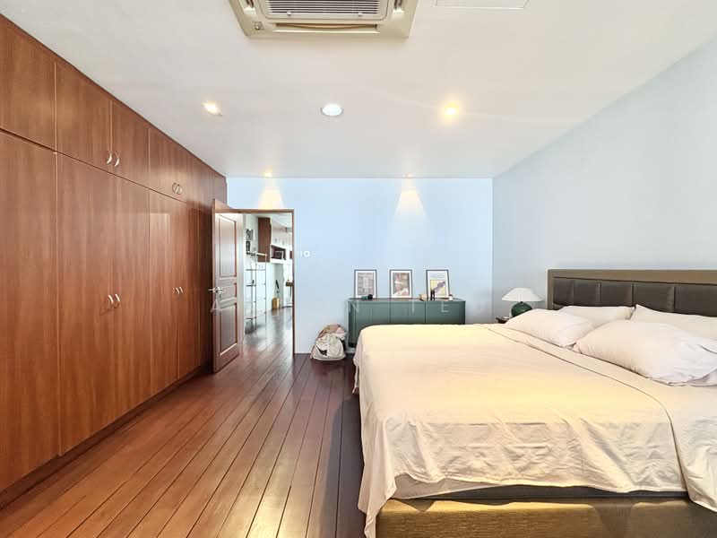 4 Spottiswoode Park Road, Spottiswoode Park Road, 2 Bedrooms, 2,000 sqft, Shophouse For Sale, by Aaron Teo, 500215476 - Bedroom - PropertyGuru.com.sg