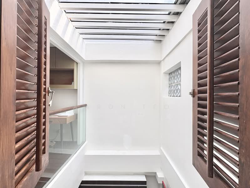 4 Spottiswoode Park Road, Spottiswoode Park Road, 2 Bedrooms, 2,000 sqft, Shophouse For Sale, by Aaron Teo, 500215476 - PropertyGuru.com.sg