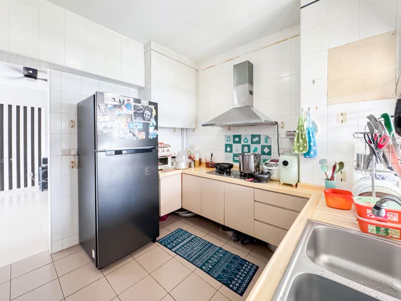 439A Sengkang West Avenue, 439A Sengkang West Avenue, 3 Bedrooms, 1,012 sqft, HDB Flat For Sale, by Keesya Ang, 500215480 - Kitchen - PropertyGuru.com.sg