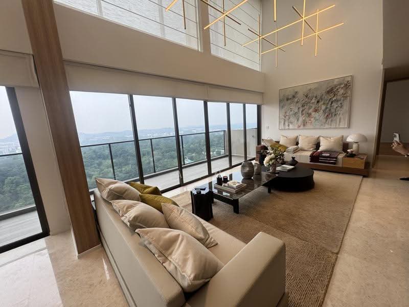 Pinetree Hill, 30 Pine Grove, Clementi Park / Upper Bukit Timah, 5 Bedrooms, 2,874 sqft, Condominium For Sale, by Ann Lee, 500215489 - Living Room - PropertyGuru.com.sg