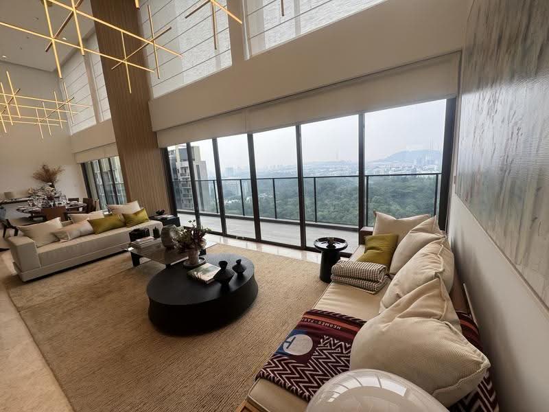 Pinetree Hill, 30 Pine Grove, Clementi Park / Upper Bukit Timah, 5 Bedrooms, 2,874 sqft, Condominium For Sale, by Ann Lee, 500215489 - Living Room - PropertyGuru.com.sg