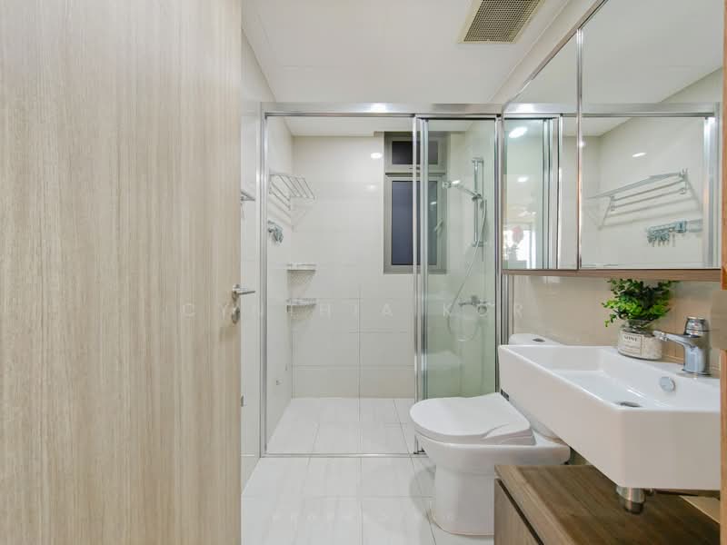Sol Acres, 8 Choa Chu Kang Grove, 3 Bedrooms, 1,044 sqft, Executive Condominium For Sale, by Cynthia Kor, 500215492 - Bathroom - PropertyGuru.com.sg
