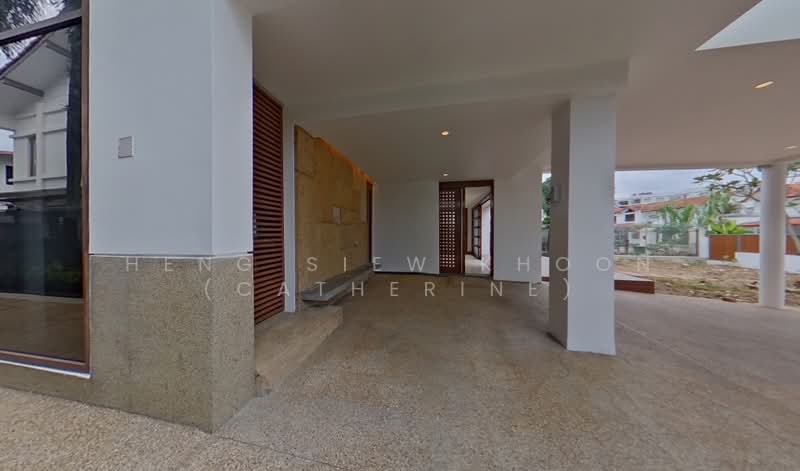 62 Sommerville Road, , 5 Bedrooms, 3,800 sqft, Detached House For Rent, by Heng Siew Khoon (Catherine), 500215503 - Entrance - PropertyGuru.com.sg