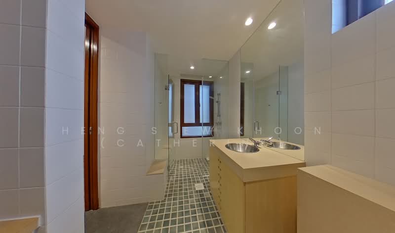 62 Sommerville Road, , 5 Bedrooms, 3,800 sqft, Detached House For Rent, by Heng Siew Khoon (Catherine), 500215503 - Bathroom - PropertyGuru.com.sg