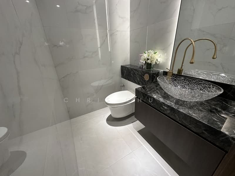Grand Dunman, 18 Dunman Road, 5 Bedrooms, 2,131 sqft, Condominium For Sale, by Chris Chua, 500215507 - Bathroom - PropertyGuru.com.sg