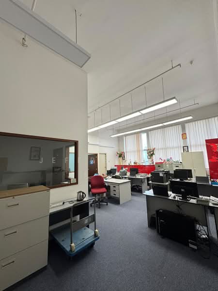 Unity Centre, 51 Bukit Batok Crescent, 915 sqft, Light Industrial (B1) For Sale, by Jeffrey Hun, 500215509 - Interior - CommercialGuru.com.sg