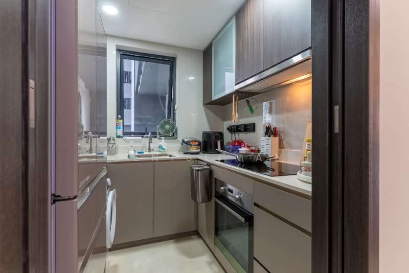 Riverfront Residences, 53 Hougang Avenue 7, 3 Bedrooms, 915 sqft, Condominium For Sale, by Denise Tan, 500215510 - Kitchen - PropertyGuru.com.sg