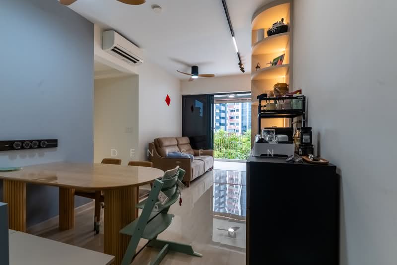 Riverfront Residences, 53 Hougang Avenue 7, 3 Bedrooms, 915 sqft, Condominium For Sale, by Denise Tan, 500215510 - Living Room - PropertyGuru.com.sg
