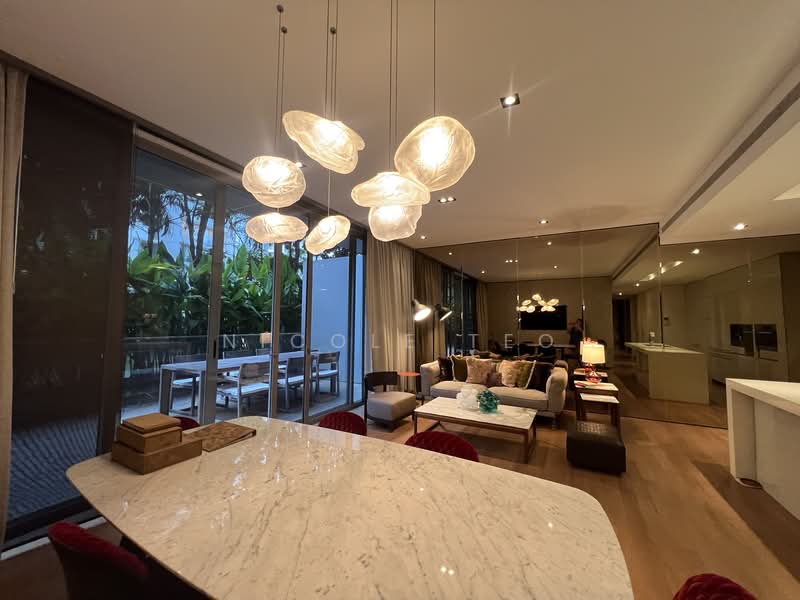 Hilltops, 99 Cairnhill Circle, 3 Bedrooms, 2,056 sqft, Condominium For Sale, by Nicole Teo, 500215513 - Living Room - PropertyGuru.com.sg