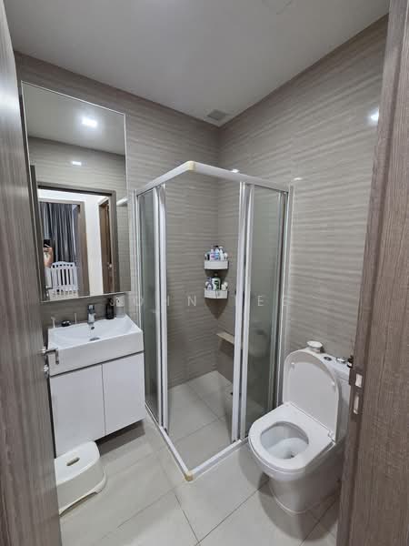 Sky Vue, 1 Bishan Street 15, 2 Bedrooms, 678 sqft, Condominium For Rent, by John Lee, 500215516 - Bathroom - PropertyGuru.com.sg