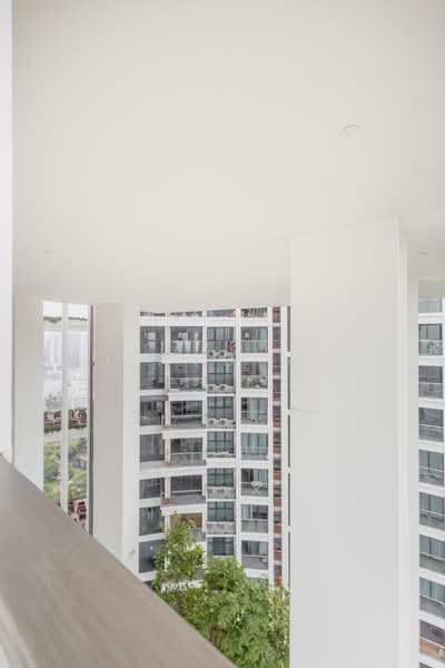 1 Pearl Bank photo 4