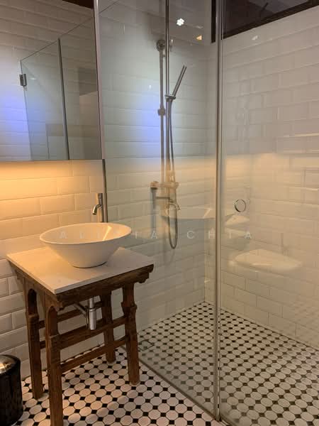 Eastern Lagoon II, 200 Upper East Coast Road, 1 Bedroom, 721 sqft, Condominium For Sale, by Alicia Chia, 500215520 - Bathroom - PropertyGuru.com.sg