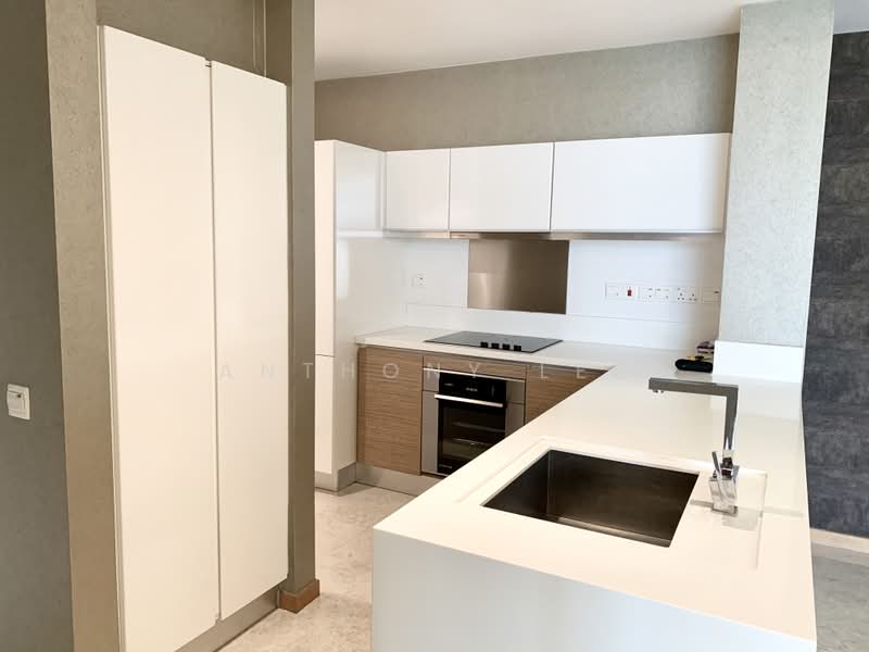 Marina Bay Residences, 18 Marina Boulevard, 2 Bedrooms, 980 sqft, Condominium For Rent, by Anthony Lee, 500215529 - Kitchen - PropertyGuru.com.sg