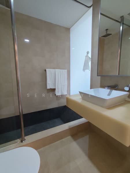 The Clift, 21 McCallum Street, 1 Bedroom, 495 sqft, Apartment For Sale, by Serena Yeo, 500215530 - Bathroom - PropertyGuru.com.sg
