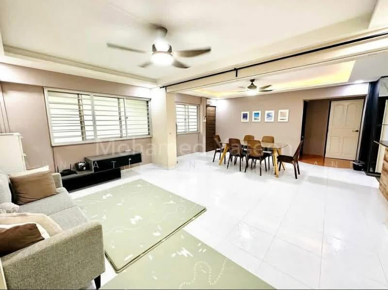 566 Hougang Street 51, 566 Hougang Street 51, 3 Bedrooms, 1,120 sqft, HDB Flat For Sale, by Arniati Binte Asmani, 500215536 - Living Room - PropertyGuru.com.sg