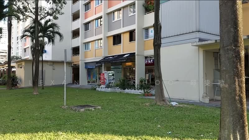 Blk 713 Clementi West St 2, Clementi West St 2, 256 sqft, Shop / Shophouse For Rent, by Alexandra Khoo 邱雯励, 500215539 - Exterior - CommercialGuru.com.sg
