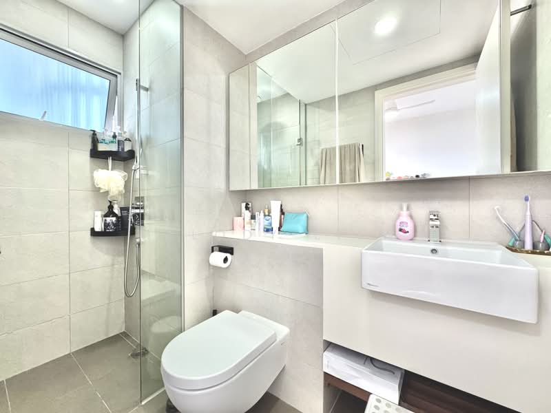 Eight Riversuites, 6 Whampoa East, 3 Bedrooms, 2,142 sqft, Condominium For Sale, by Melody Liew, 500215547 - Bathroom - PropertyGuru.com.sg