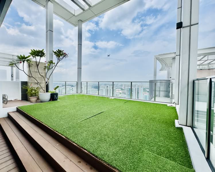 Eight Riversuites, 6 Whampoa East, 3 Bedrooms, 2,142 sqft, Condominium For Sale, by Melody Liew, 500215547 - Balcony - PropertyGuru.com.sg