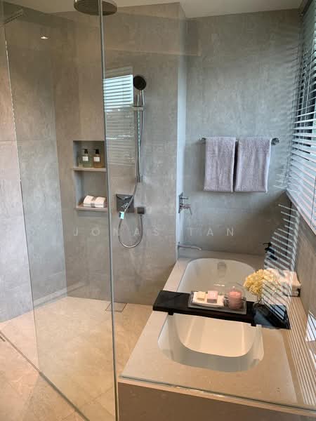 The Reserve Residences, 9 Jalan Anak Bukit, 3 Bedrooms, 1,313 sqft, Condominium For Sale, by Jonas Tan, 500215551 - Bathroom - PropertyGuru.com.sg
