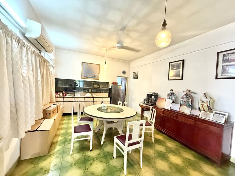 GCB Wide Dual Frontage! ACS(Pri), SJI Junior, SCGS within 1Km, Newton / Novena, 7 Bedrooms, 8,000 sqft, Good Class Bungalow For Sale, by Wong Boon Hwee Randy, 500215554 - Dining Room - PropertyGuru.com.sg