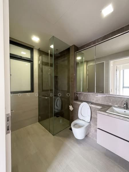 Highline Residences, 7 Kim Tian Road, 2 Bedrooms, 700 sqft, Condominium For Sale, by Wong Boon Keng, 500215555 - Bathroom - PropertyGuru.com.sg