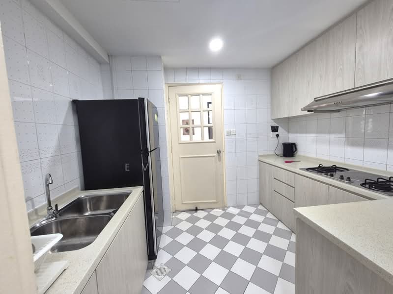Emerald Park, 2 Indus Road, Room Rental, 60 sqft, Condominium For Rent, by Evan Tan, 500215577 - Kitchen - PropertyGuru.com.sg