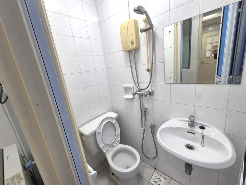 Emerald Park, 2 Indus Road, Room Rental, 60 sqft, Condominium For Rent, by Evan Tan, 500215577 - Bathroom - PropertyGuru.com.sg
