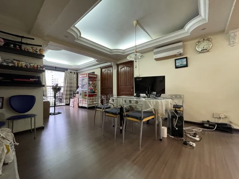 33 Chai Chee Avenue, 33 Chai Chee Avenue, 3 Bedrooms, 1,259 sqft, HDB Flat For Sale, by Torrenn Tnay, 500215585 - Living Room - PropertyGuru.com.sg