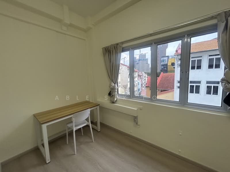 4 Mins Walk to 🔴 Farrer Park MRT ( Exit I ) / 🔵 City Square Mall, ★ QUEEN Bed Common Room ★ No Owner  ★ 123C Kitchener Road, S(208512), Room Rental, 100 sqft, Walk-up Apartment For Rent, by Able S.K Toh, 500215595 - Study - PropertyGuru.com.sg