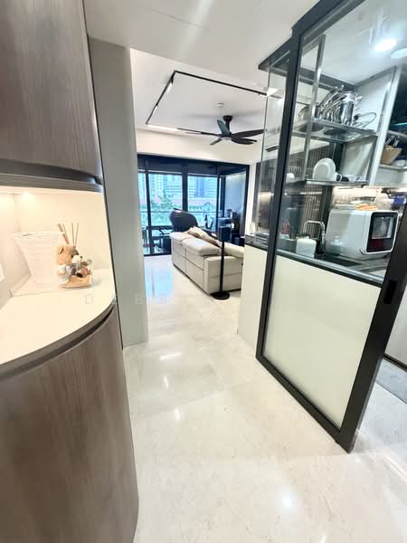 Fyve Derbyshire, 5 Derbyshire Road, 3 Bedrooms, 797 sqft, Condominium For Sale, by Debbie Ong, 500215598 - Living Room - PropertyGuru.com.sg