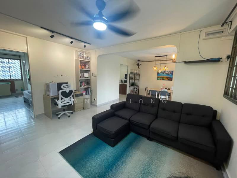 124 Teck Whye Lane, 124 Teck Whye Lane, 3 Bedrooms, 1,140 sqft, HDB Flat For Sale, by Sandy Hong, 500215599 - Living Room - PropertyGuru.com.sg
