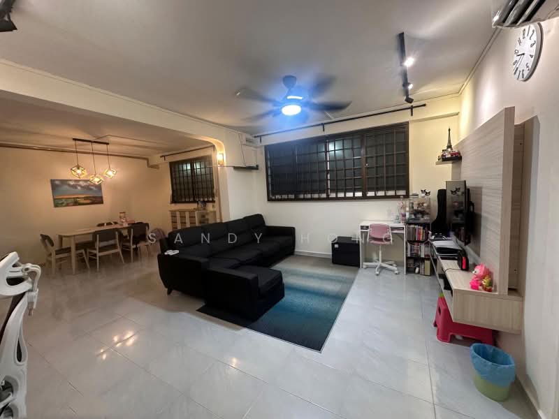 124 Teck Whye Lane, 124 Teck Whye Lane, 3 Bedrooms, 1,140 sqft, HDB Flat For Sale, by Sandy Hong, 500215599 - Living Room - PropertyGuru.com.sg