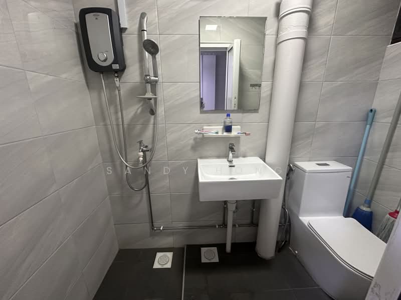 124 Teck Whye Lane, 124 Teck Whye Lane, 3 Bedrooms, 1,140 sqft, HDB Flat For Sale, by Sandy Hong, 500215599 - Bathroom - PropertyGuru.com.sg