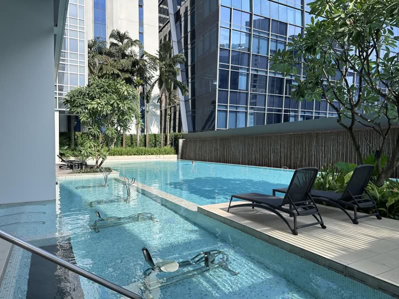 The Clift, 21 McCallum Street, 1 Bedroom, 527 sqft, Apartment For Sale, by Cheryne Hoo, 500215616 - Pool - PropertyGuru.com.sg