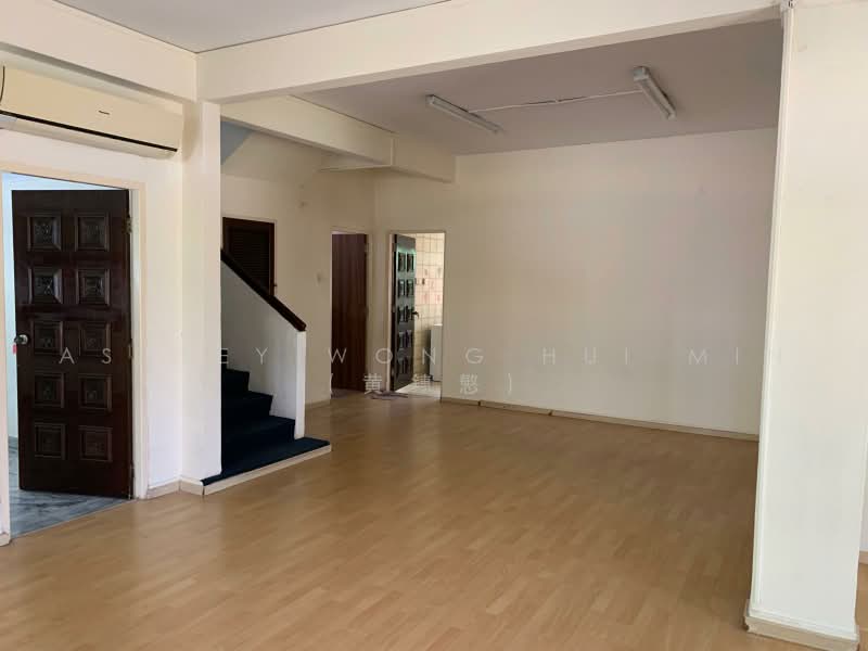 For rebuilding in Orchard, Paterson Hill Angullia Park Jalan Arnap Jalan Tupai One Tree Hill Jalan Kelawar Tomlinson Road, 6 Bedrooms, 7,000 sqft, Detached House For Sale, by Ashley Wong Hui Min (黄鏸慜), 500215619 - Interior - PropertyGuru.com.sg