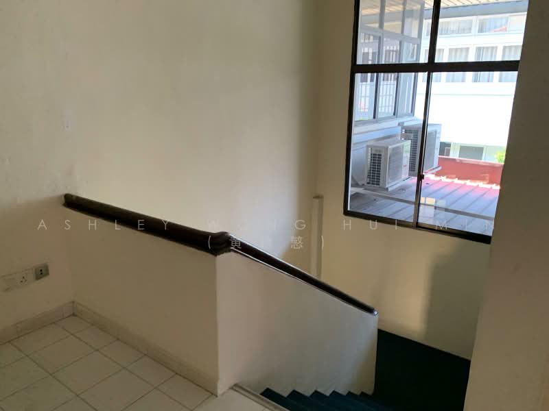 For rebuilding in Orchard, Paterson Hill Angullia Park Jalan Arnap Jalan Tupai One Tree Hill Jalan Kelawar Tomlinson Road, 6 Bedrooms, 7,000 sqft, Detached House For Sale, by Ashley Wong Hui Min (黄鏸慜), 500215619 - Corridor - PropertyGuru.com.sg