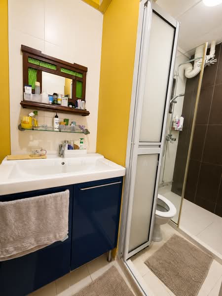 646 Woodlands Ring Road, 646 Woodlands Ring Road, 4 Bedrooms, 1,550 sqft, HDB Flat For Sale, by Kenli Tan, 500215621 - Bathroom - PropertyGuru.com.sg