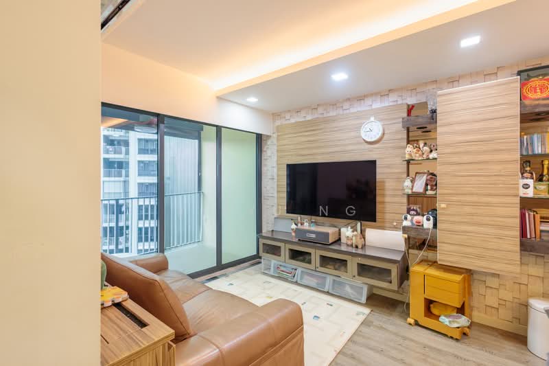 747B Bedok Reservoir Crescent, 747B Bedok Reservoir Crescent, 3 Bedrooms, 915 sqft, HDB Flat For Sale, by Jiayu Ng, 500215622 - Living Room - PropertyGuru.com.sg