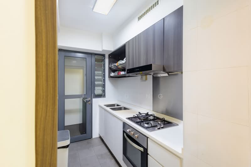 747B Bedok Reservoir Crescent, 747B Bedok Reservoir Crescent, 3 Bedrooms, 915 sqft, HDB Flat For Sale, by Jiayu Ng, 500215622 - Kitchen - PropertyGuru.com.sg