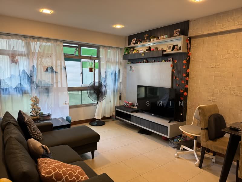 302B Punggol Place, 302B Punggol Place, 3 Bedrooms, 1,001 sqft, HDB Flat For Sale, by Faizal Kasmin, 500215623 - Living Room - PropertyGuru.com.sg